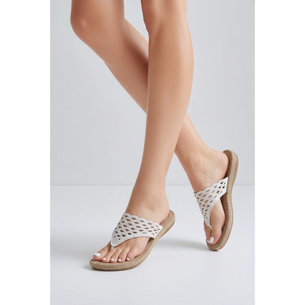 Cliffs by White Mountain Laser Rhinestones Sandals Leather Thong Flip Flops Sz 9